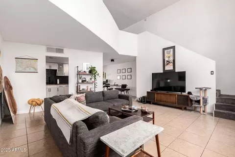 Living - 385 W Pierson St #D4, Phoenix, AZ 85013 photo 2 of 2
