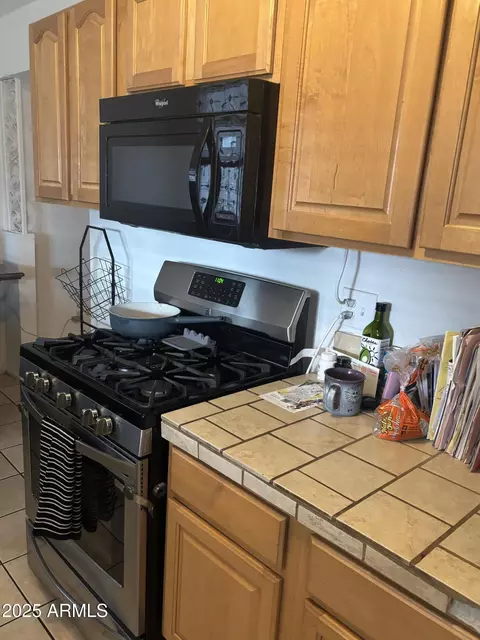 Kitchen - 4718 E Pierce St, Phoenix, AZ 85008 photo 1 of 2