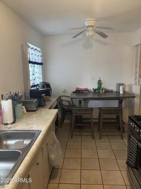 Kitchen - 4718 E Pierce St, Phoenix, AZ 85008 photo 2 of 2