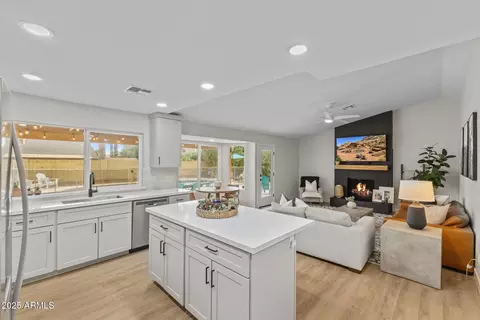 5009 E Paradise Ln, Scottsdale, AZ 85254