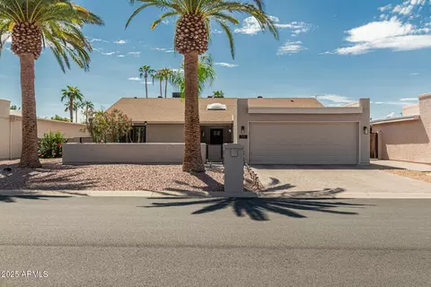 25814 S Howard Dr, Sun Lakes, AZ 85248
