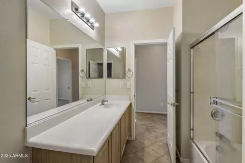 Bath - 39809 N Messner Way, Anthem, AZ 85086 photo 2 of 3