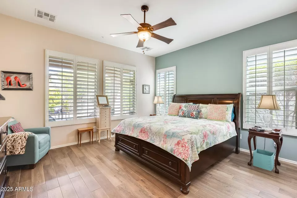 Bedroom - 12964 W Fossil Dr, Peoria, AZ 85383 photo 1 of 2