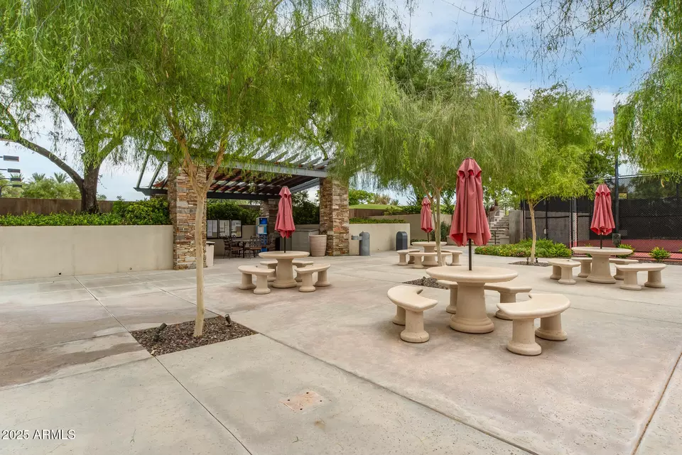 View/Area - 12964 W Fossil Dr, Peoria, AZ 85383 photo 4 of 4