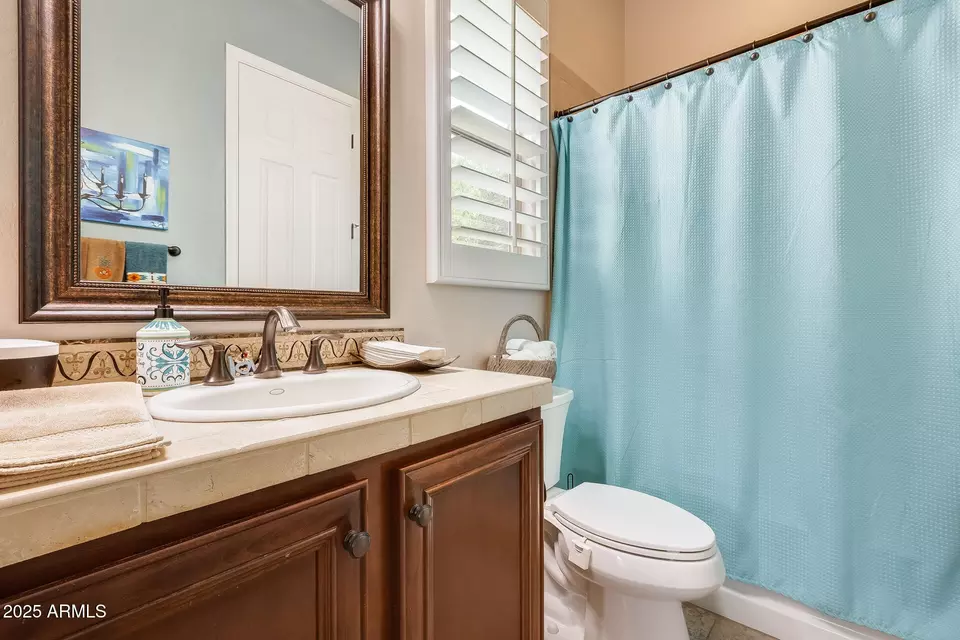Bath - 12964 W Fossil Dr, Peoria, AZ 85383 photo 1 of 1