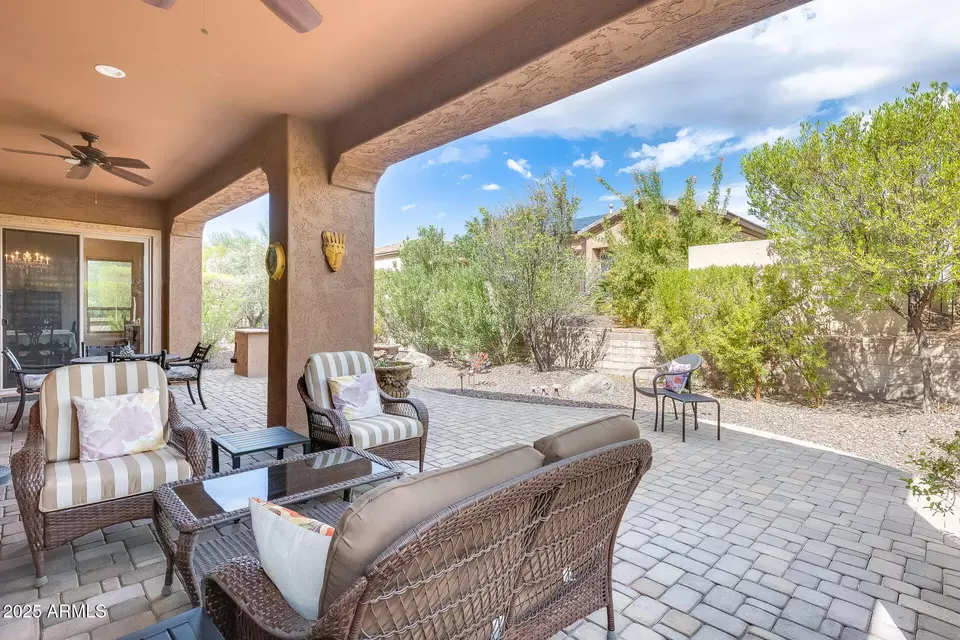 Exterior - 12964 W Fossil Dr, Peoria, AZ 85383 photo 2 of 10
