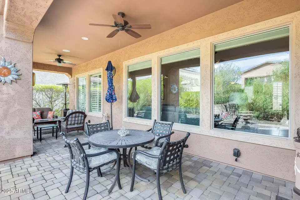 Exterior - 12964 W Fossil Dr, Peoria, AZ 85383 photo 3 of 10