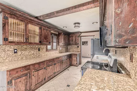 Kitchen - 3812 W Thomas Rd, Phoenix, AZ 85019 photo 1 of 2
