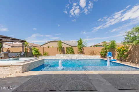 Exterior - 2318 E Fandango Dr, Gilbert, AZ 85298 photo 4 of 10