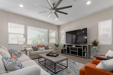 Living - 2318 E Fandango Dr, Gilbert, AZ 85298 photo 1 of 2