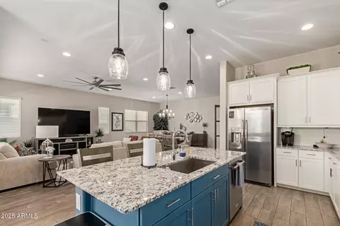 Kitchen - 2318 E Fandango Dr, Gilbert, AZ 85298 photo 2 of 3