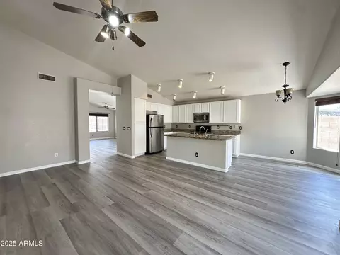 1704 E Redfield Rd, Gilbert, AZ 85234 photo 10
