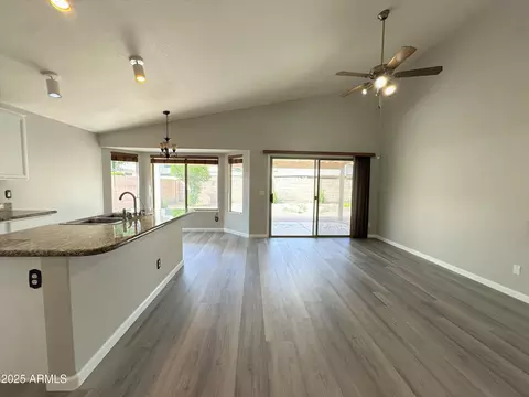 1704 E Redfield Rd, Gilbert, AZ 85234 photo 7
