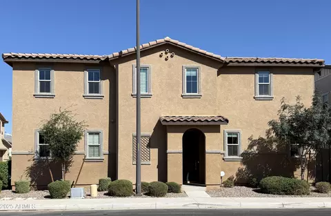 1527 S Loren Ln, Gilbert, AZ 85296