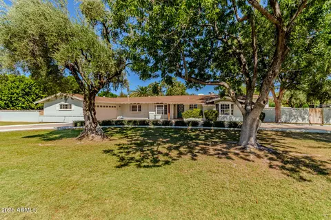 3640 E Medlock Dr, Phoenix, AZ 85018