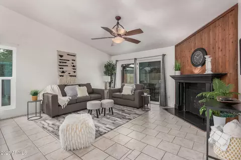 3107 N Pennington Dr, Chandler, AZ 85224