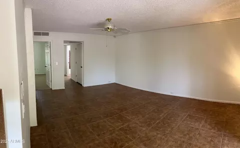 Living - 750 E Becker Ln, Phoenix, AZ 85020 photo 6 of 7