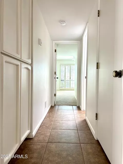Entry Way - 750 E Becker Ln, Phoenix, AZ 85020 photo 1 of 2