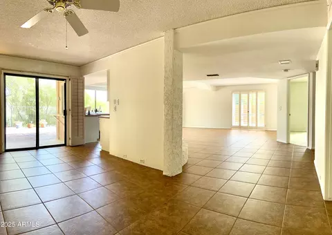 Living - 750 E Becker Ln, Phoenix, AZ 85020 photo 3 of 7