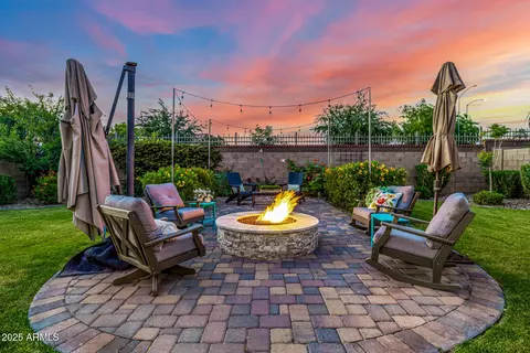 Exterior - 10658 E Meseto Ave, Mesa, AZ 85209 photo 10 of 27