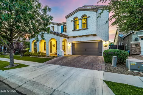 Exterior - 10658 E Meseto Ave, Mesa, AZ 85209 photo 3 of 27