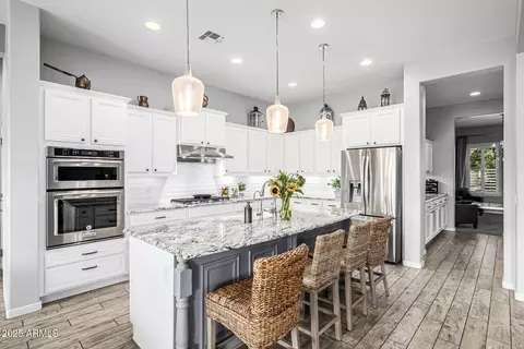 Kitchen - 10658 E Meseto Ave, Mesa, AZ 85209 photo 2 of 8