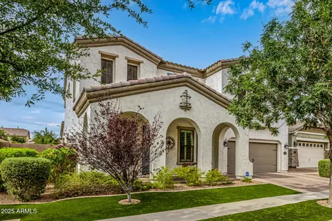 Exterior - 10658 E Meseto Ave, Mesa, AZ 85209 photo 4 of 27
