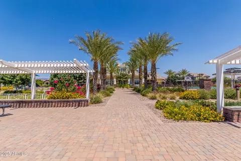 View/Area - 10658 E Meseto Ave, Mesa, AZ 85209 photo 4 of 5