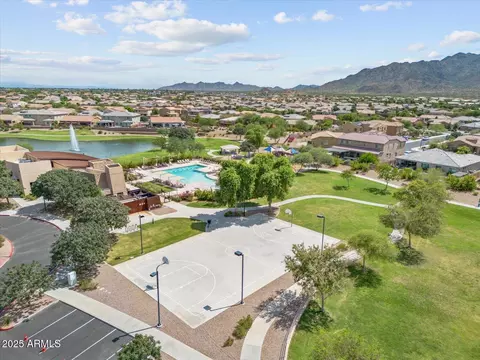 View/Area - 2492 E Augusta Ave, Gilbert, AZ 85298 photo 4 of 6