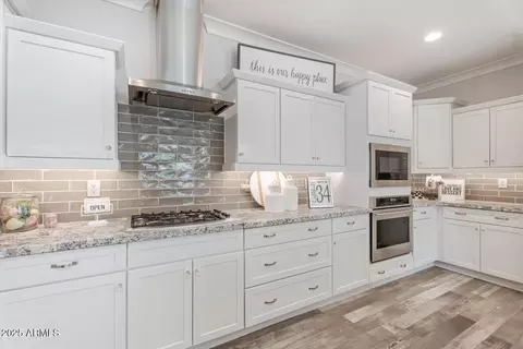 Kitchen - 2492 E Augusta Ave, Gilbert, AZ 85298 photo 2 of 5