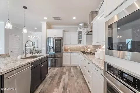 Kitchen - 2492 E Augusta Ave, Gilbert, AZ 85298 photo 3 of 5