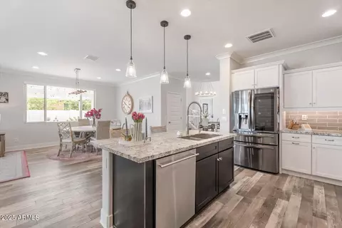 Kitchen - 2492 E Augusta Ave, Gilbert, AZ 85298 photo 4 of 5