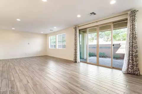 Living - 1645 S Follett Way, Gilbert, AZ 85295 photo 4 of 5