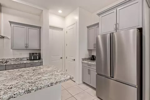 Kitchen - 279 E Aster Dr, Chandler, AZ 85286 photo 3 of 3