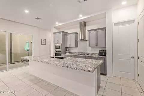 Kitchen - 279 E Aster Dr, Chandler, AZ 85286 photo 1 of 3