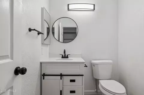 Bath - 4206 E Agave Rd, Phoenix, AZ 85044 photo 6 of 6