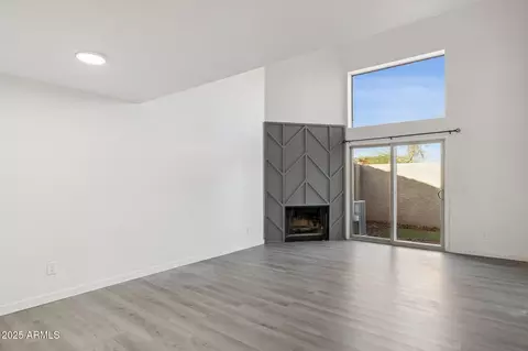 Living - 4206 E Agave Rd, Phoenix, AZ 85044 photo 2 of 4