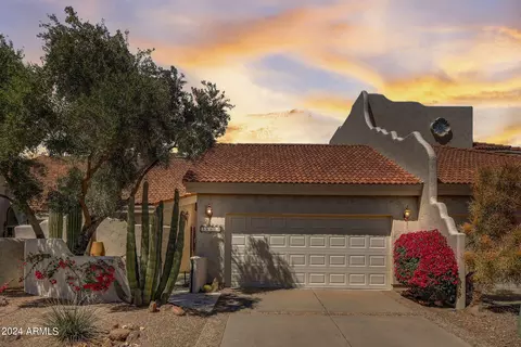 8870 E Greenview Dr, Gold Canyon, AZ 85118