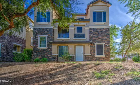 754 N Laguna Dr, Gilbert, AZ 85233