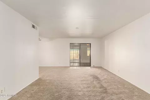 Living - 470 W Rosal Ave, Apache Junction, AZ 85120 photo 1 of 3