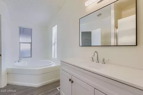 2938 E Tonto Ln, Phoenix, AZ 85050 photo 15