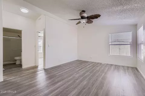 2938 E Tonto Ln, Phoenix, AZ 85050 photo 3