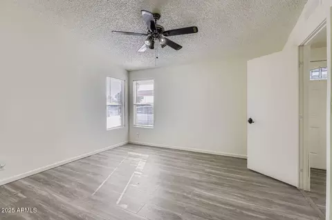 2938 E Tonto Ln, Phoenix, AZ 85050 photo 13