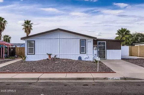 2938 E Tonto Ln, Phoenix, AZ 85050 photo 28