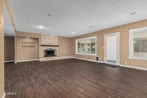 1611 E Greenway St, Mesa, AZ 85203 photo 9