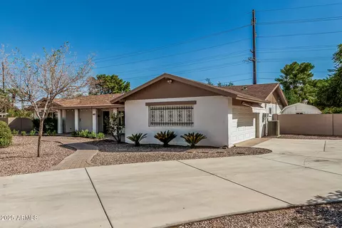 1611 E Greenway St, Mesa, AZ 85203 photo 4