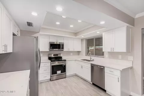 Kitchen - 3210 E Helena Dr, Phoenix, AZ 85032 photo 3 of 3