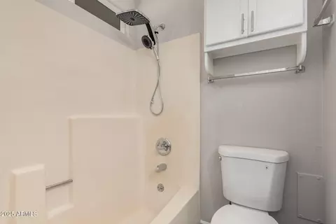 Bath - 3210 E Helena Dr, Phoenix, AZ 85032 photo 1 of 3
