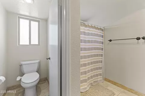 Bath - 5552 Enrose St, Mesa, AZ 85205 photo 3 of 4