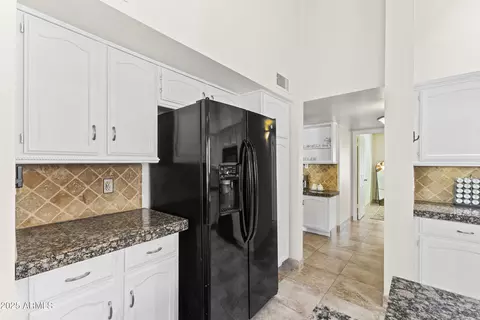 Kitchen - 5552 Enrose St, Mesa, AZ 85205 photo 5 of 5